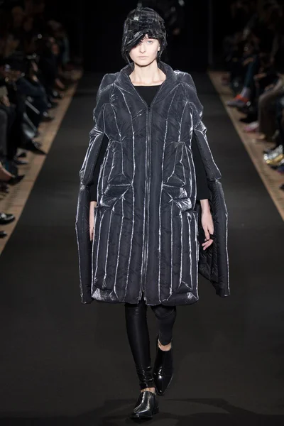 Look 29